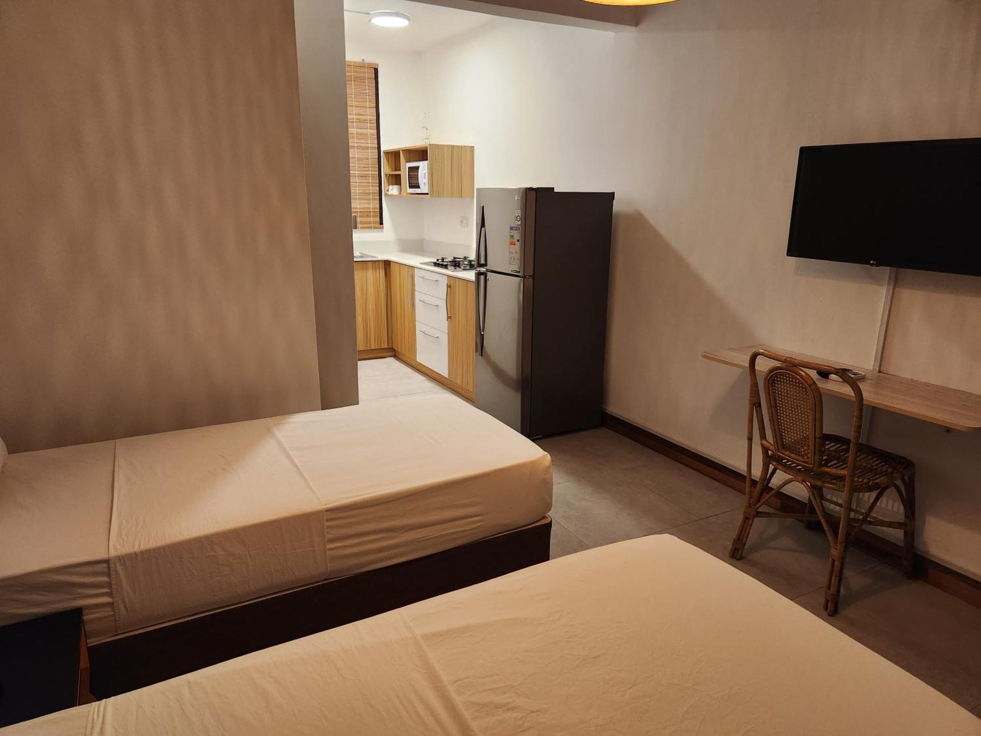 La Perla Holiday Apartments Pereybere Beach Стая снимка