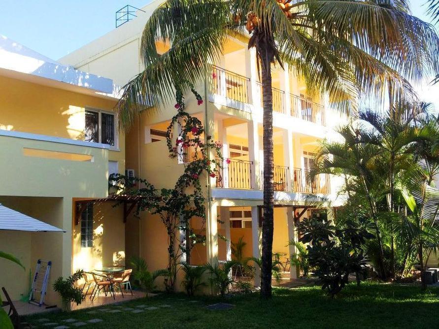 La Perla Holiday Apartments Pereybere Beach Екстериор снимка