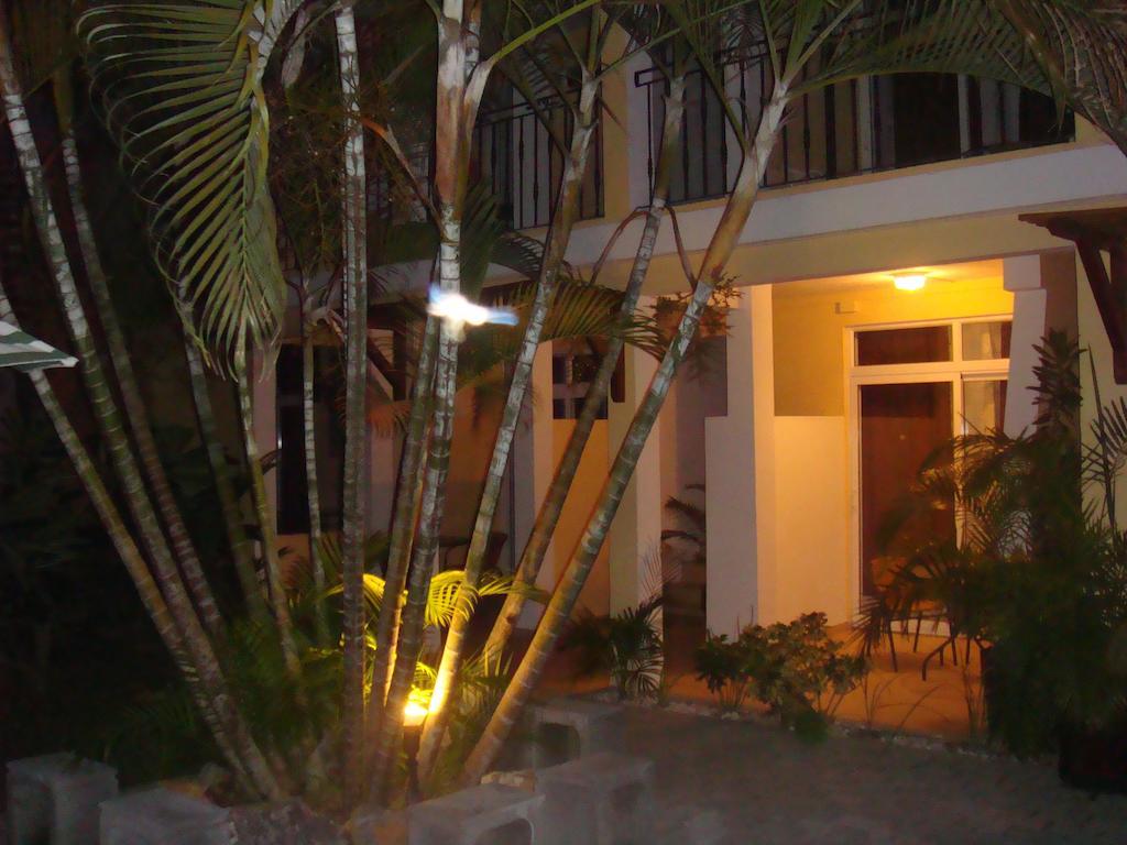 La Perla Holiday Apartments Pereybere Beach Екстериор снимка