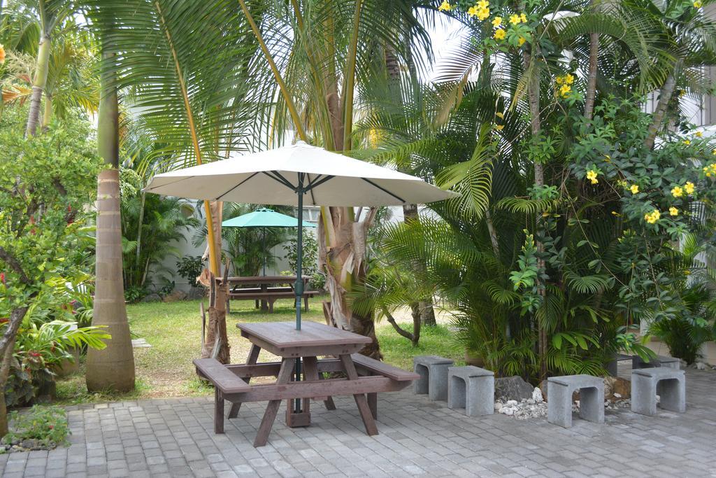La Perla Holiday Apartments Pereybere Beach Екстериор снимка