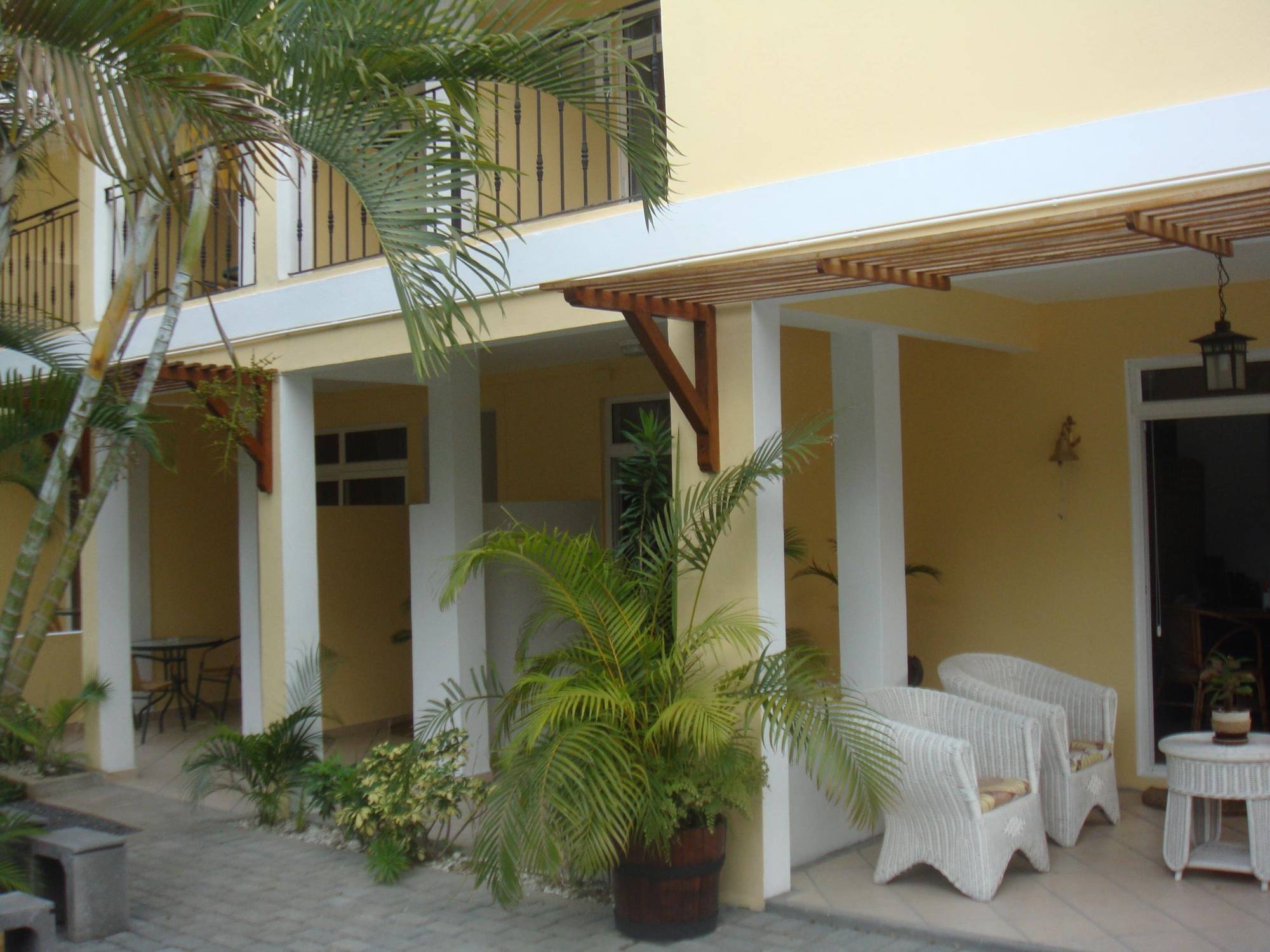 La Perla Holiday Apartments Pereybere Beach Екстериор снимка